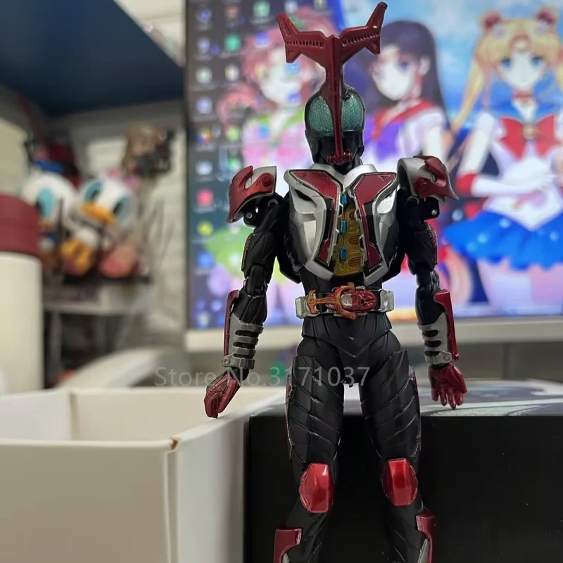 

Новинка 2023 г., фигурка Bandai, оригинальная экшн-фигурка камуна Райдера в масках, Кабуто, коллекционная сборка, модель, игрушка
