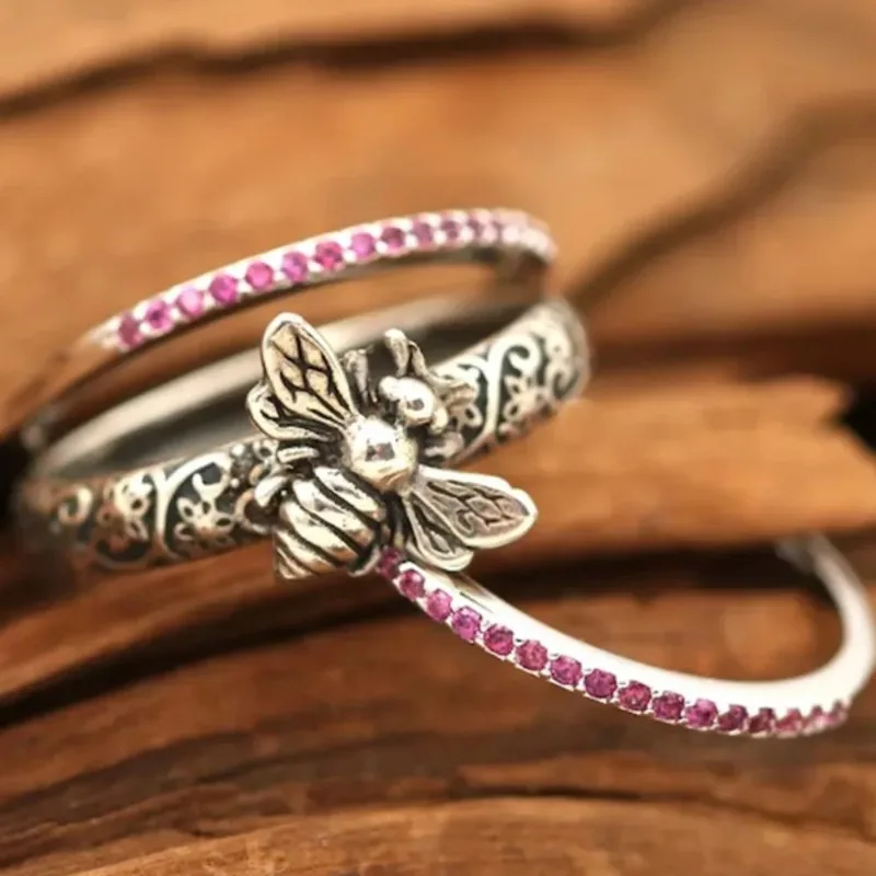 Creative Retro Insect Bee Shaped Sparkling Crystal Stone Ring Woomen Vintage Ring Jewelry Anillos De Acero Inoxidable Para Mujer