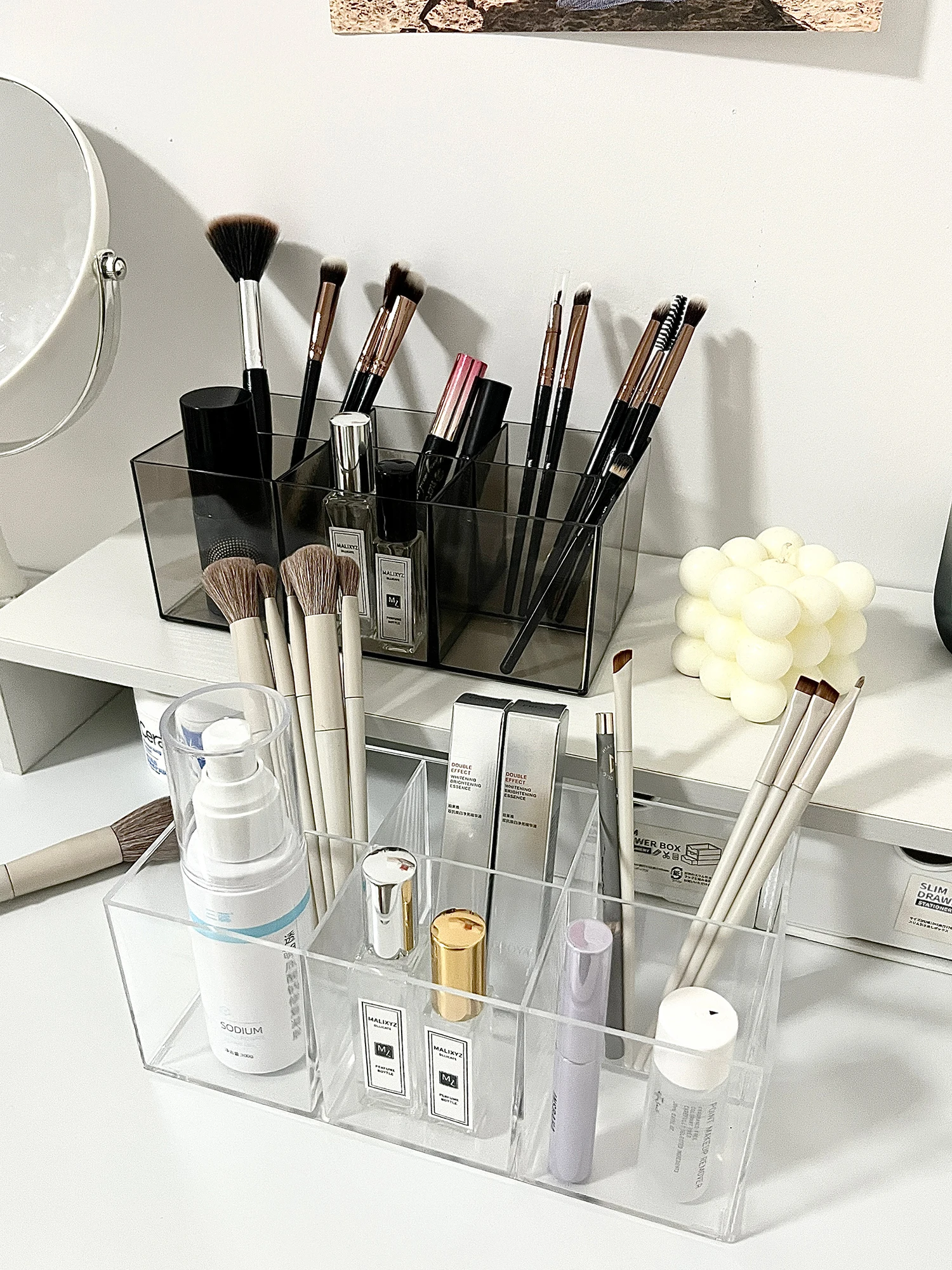 Description Picture 5 of itemClear Makeup Brush Organizer, Acrylic Cosmetic Brushes Storage Holder with 6 Slots, Pencil Pen Holder for Desk