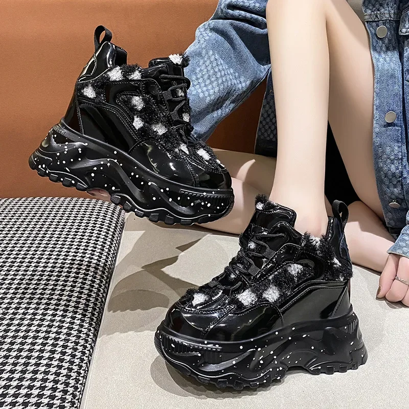 

Thick Soled Dad Shoes for Women 2024 Autumn New Korean Casual Sneakers Fashion Non Slip Versatile Height Increasing Sports Shoes