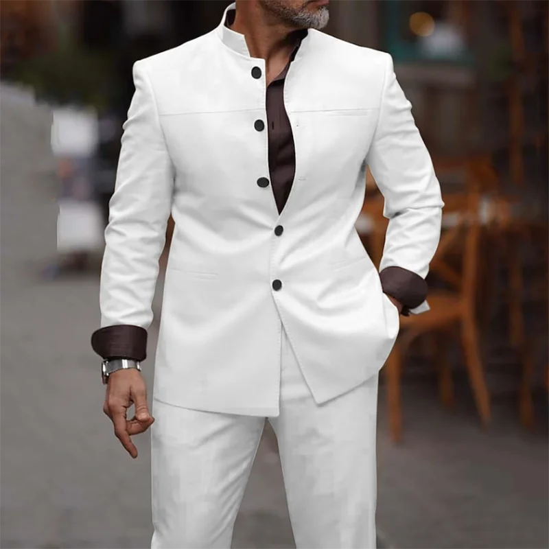 Рисунок 2 - Мужские костюмы цвета хаки