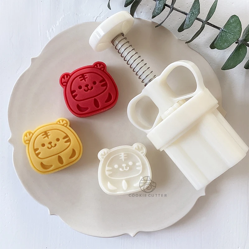 

20/50g Tiger Mooncake Mould New Year Cartoon 3D Hand Press Baking Mould Pastry Dessert Spring Festival Cake Decoration Tool