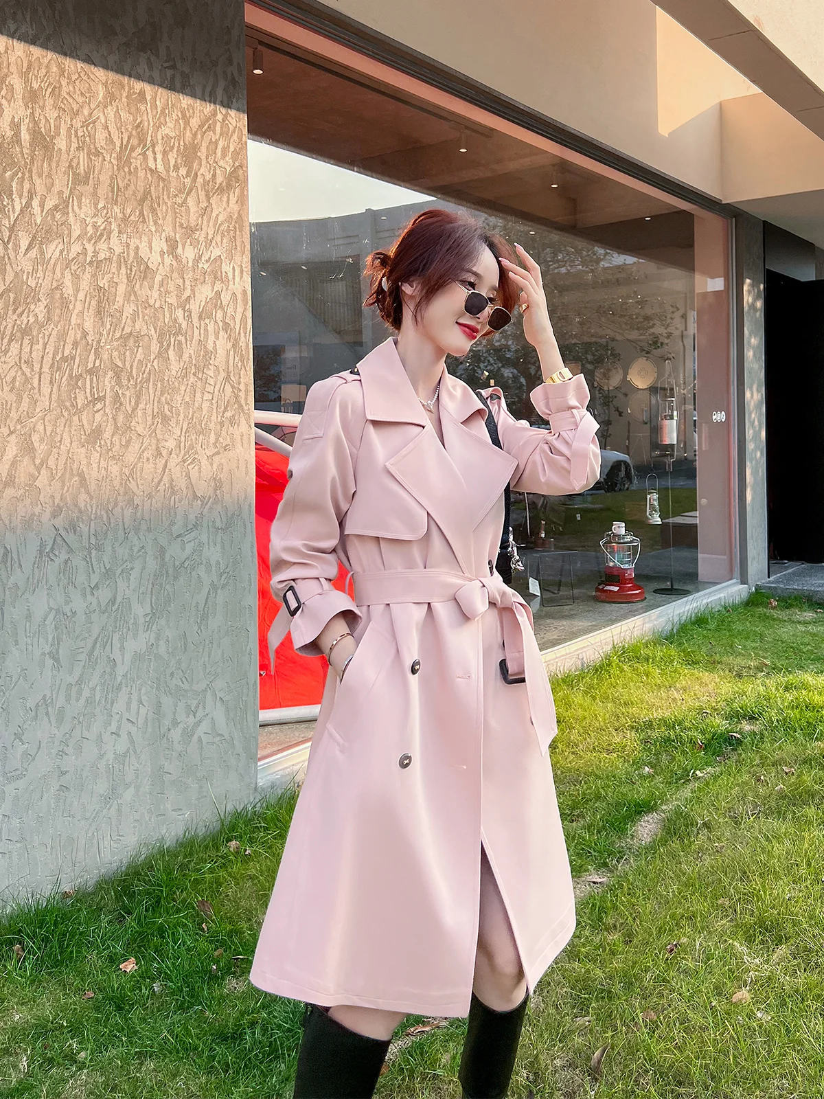 

This year's popular trench coat women's mid length 2023 spring and autumn new British style casual high-end feeling over knee