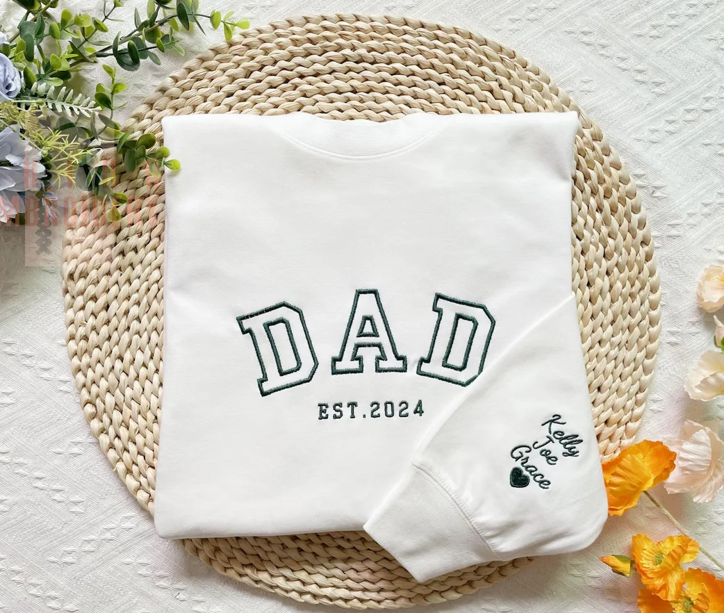 

Custom Dad Embroidered Sweatshirt with Name, Date, and Heart on Sleeve | Daddy Est Year Shirt for New Dads | Father's Day Gift