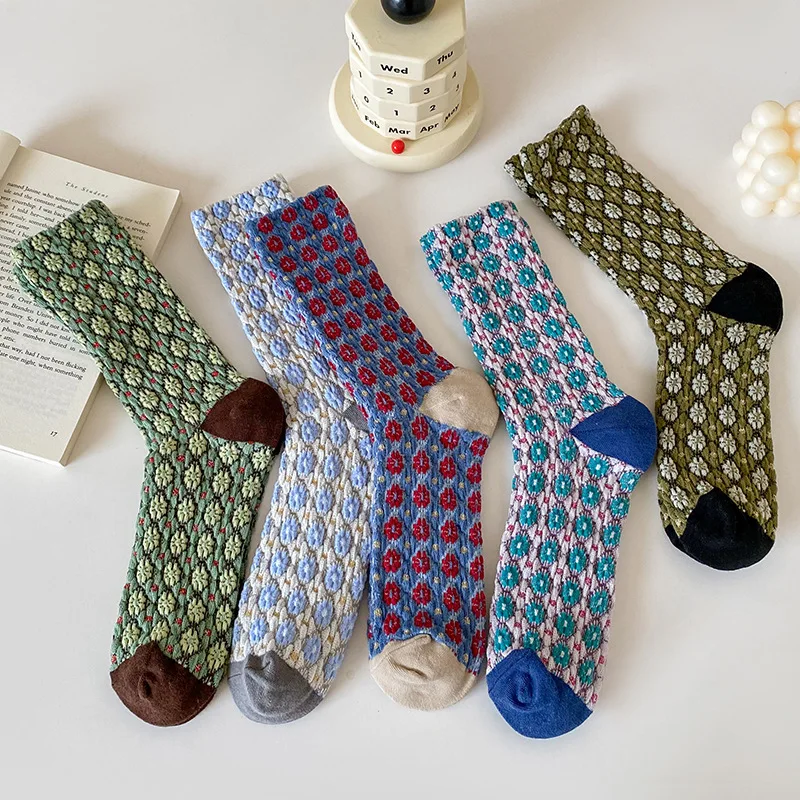 

Винтажные женские носки, милые женские носки в Корейском стиле с цветочным принтом, женские японские модные уличные длинные носки в стиле Харадзюку и ретро