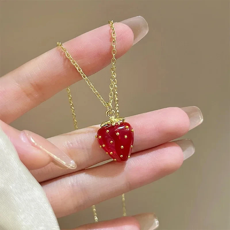 

Fashion Cute Red Strawberry Pendant Necklace for Women Girl's Gold Color Strawberry Clavicle Chain Jewelry Accessories Gifts