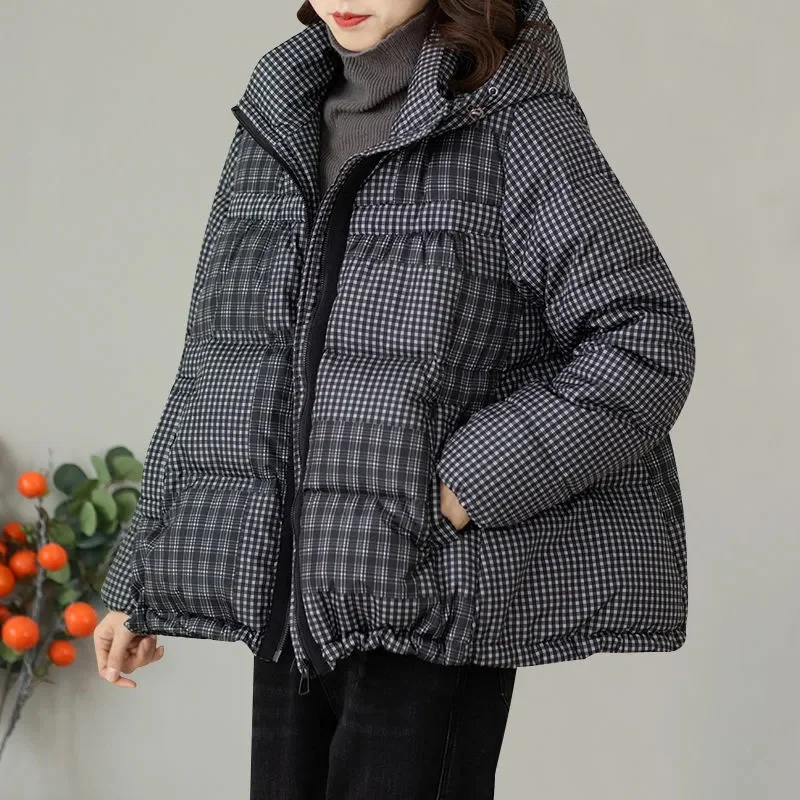 casaco-curto-para-baixo-jaqueta-feminina-inverno-parka-xadrez-com-capuz-pato-branco-para-baixo-casaco-grosso-quente-solto-a-line-forma-oversize-feminino