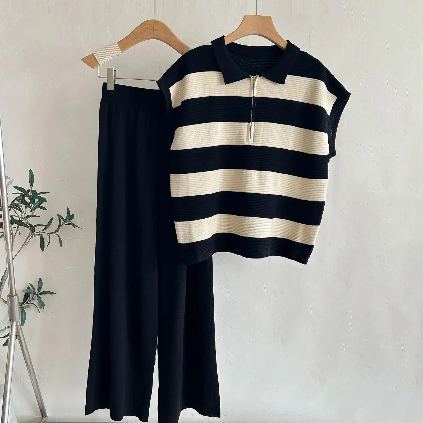 2025年夏 多用途ニットポロネックハーフジップノースリーブトップハイウエストワイドレッグパンツマッチングセットポリエステル繊維