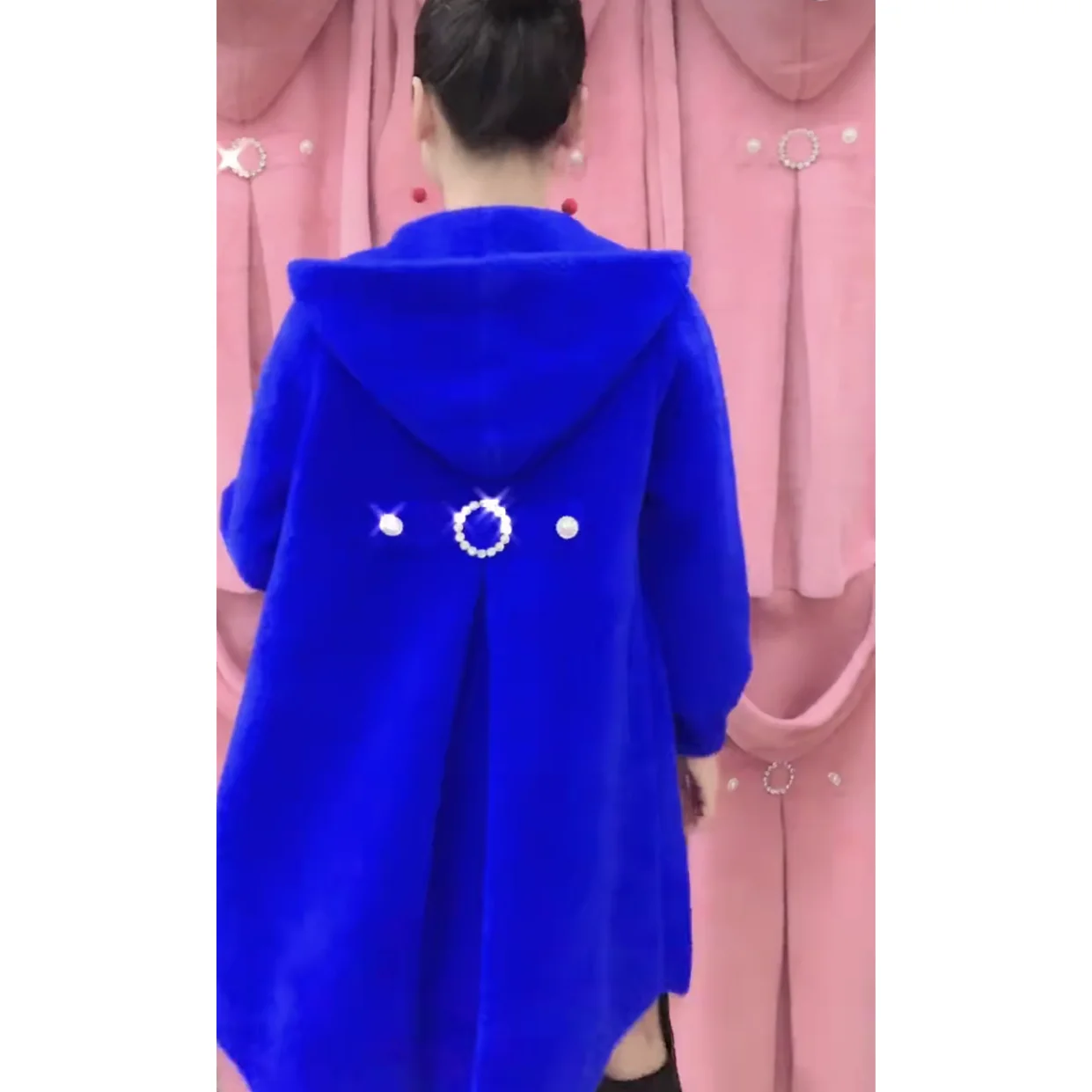 

2024 Spring New Mid Aged and Elderly Mom Imitation Mink Fur Coat Thickened Hooded Cardigan Sweater Women's Knitted Jacket B264