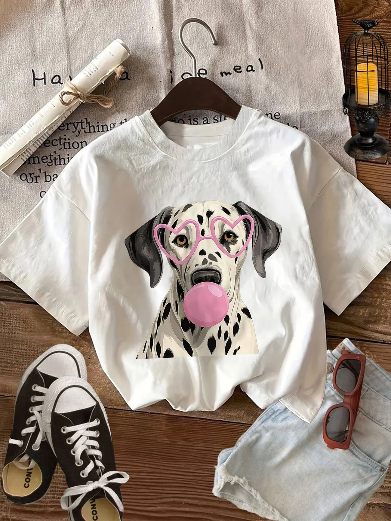 Lustiges Dalmatiner-Hunde-Grafik-T-Shirt, süßes rosa Bubble Gum Heart Glasses T-Shirt, Sommer-Harajuku-Tops für Damen und Herren