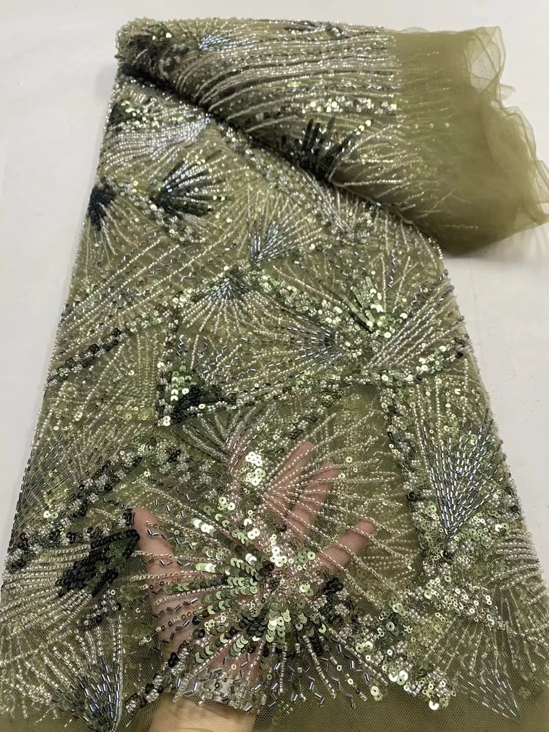 African Groom Sequined Lace Fabrics High Quality French Tulle Beaded Mesh Lace Fabrics Wedding Dress Material Sewing