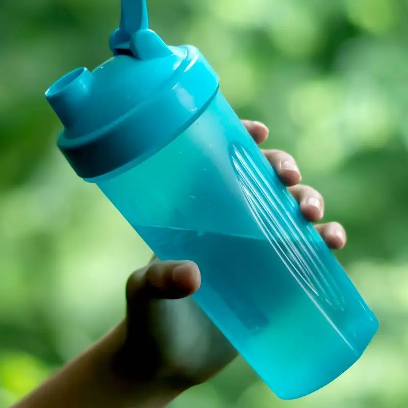 Shaking Cup 600ml/20oz Sports With Metal Stirring Ball For Protein Powder Mixing Hydration