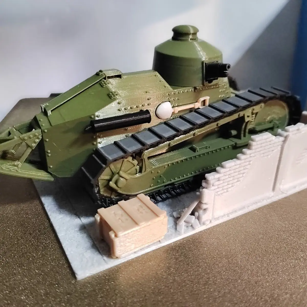 Maquette Char Renault FT-17 1:35 – Tank RC Historique