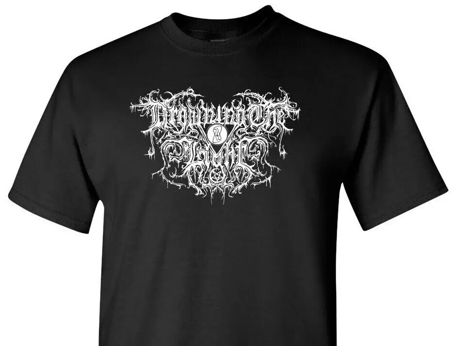 Camiseta negra de metal con estampado de ahogador the Light