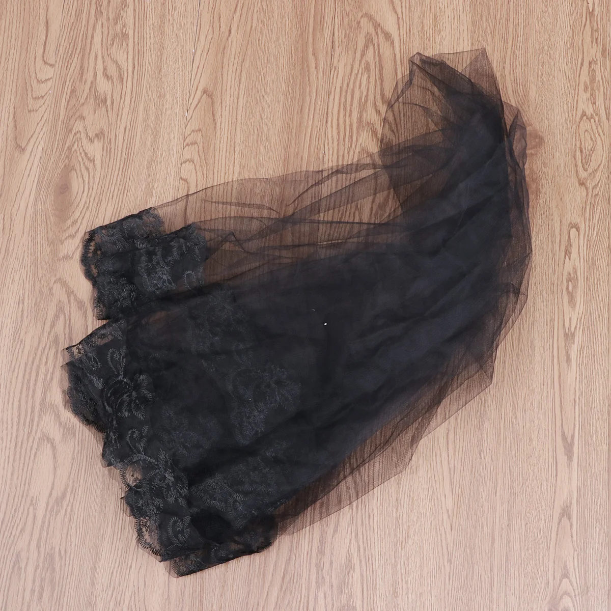 

Masquerade Siouxxie Wedding Black Veil Bridal Shower Favors for Halloween Bride