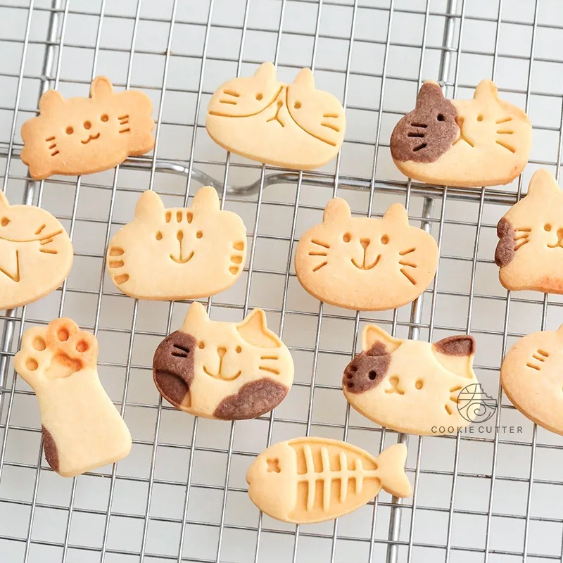 Mini Cat Cookie Mold Set Cartoon Cat Claw Fish Bone Shape Cookie Stamp Fondant Cake Decoration Tools 3D Hand Pressure Plastic cookie cutter baking mold cookie mould cookie printing mold fondant cutter baking decorating tools cookie maker press kit