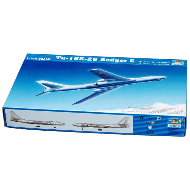 

Trumpeter 03907 1/144 Russian Tu16 Tu-16K-26 Badger G Bomber Aircraft Handcraft Assembly Plastic Toy Gift Model Building Kit