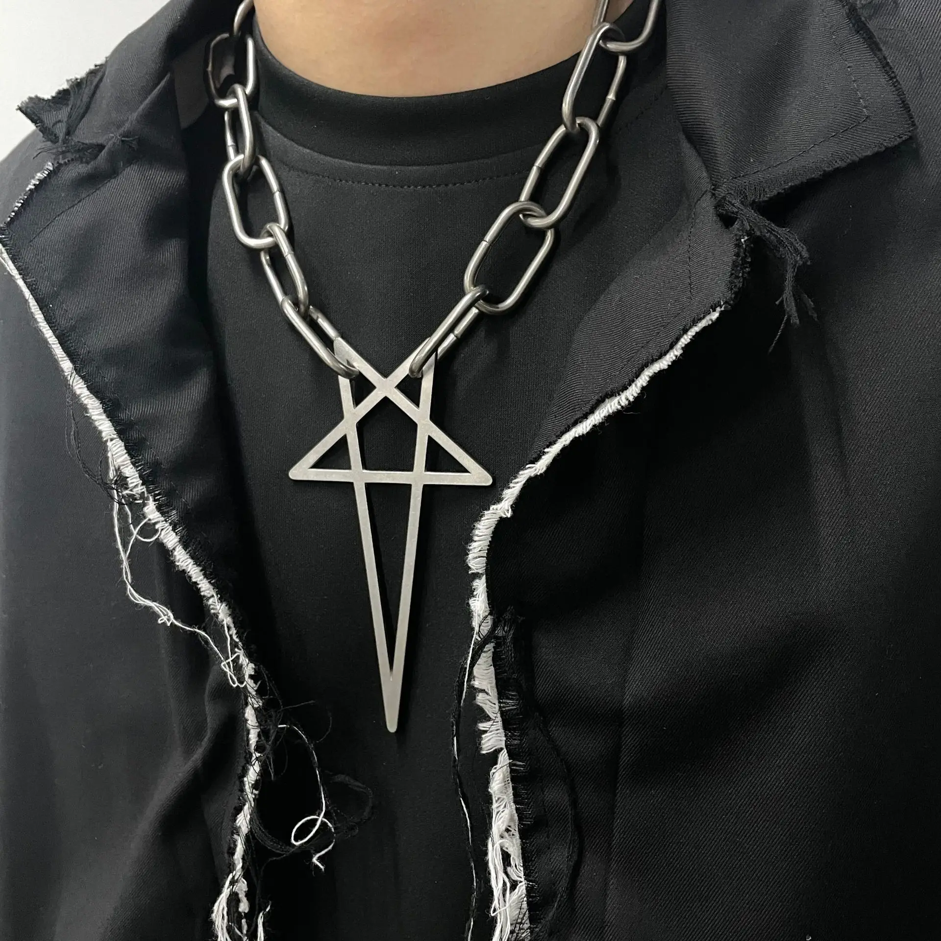 Original design pentagram retro niche men's rough chain necklace