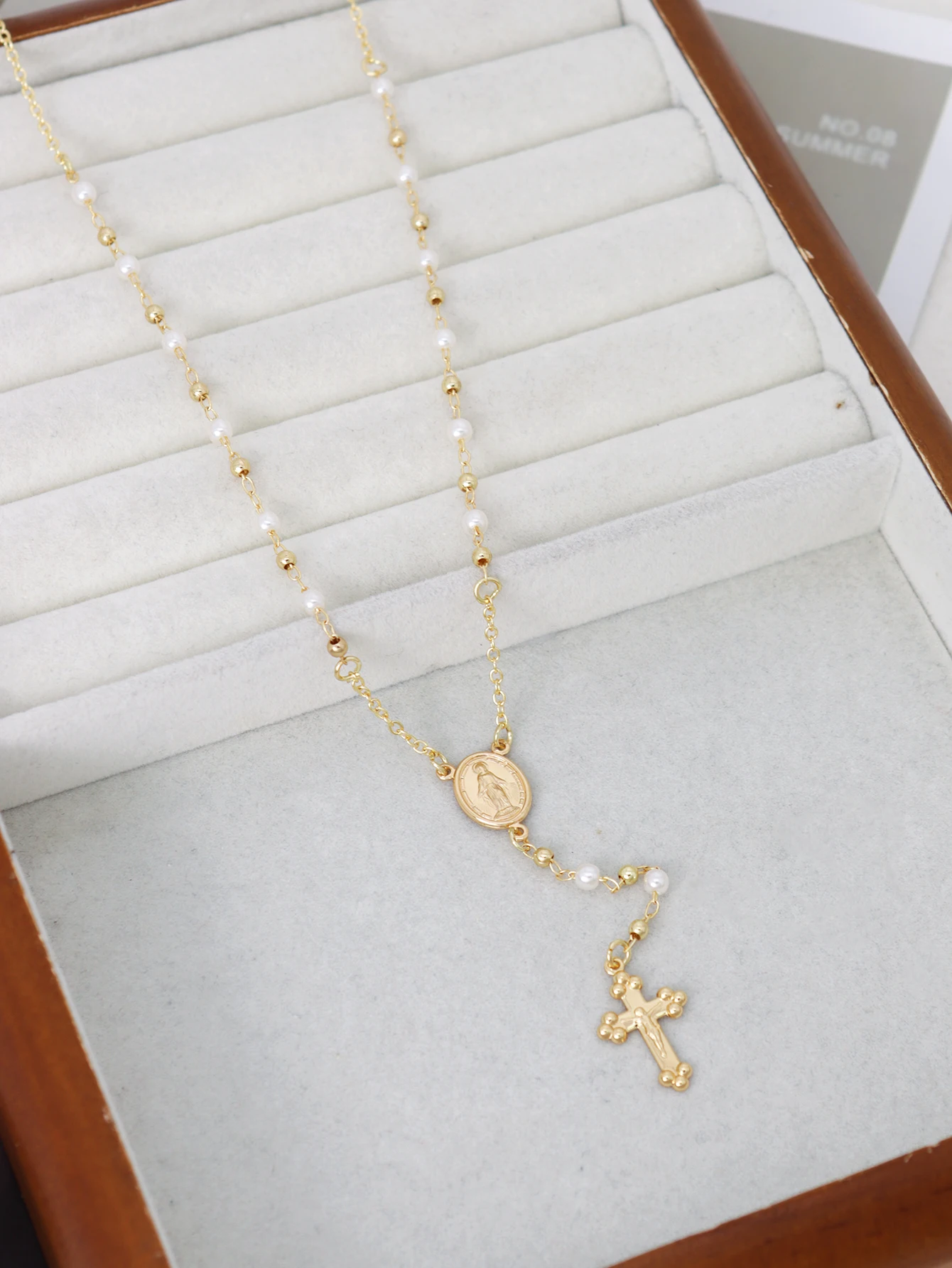 Madonna Pendant