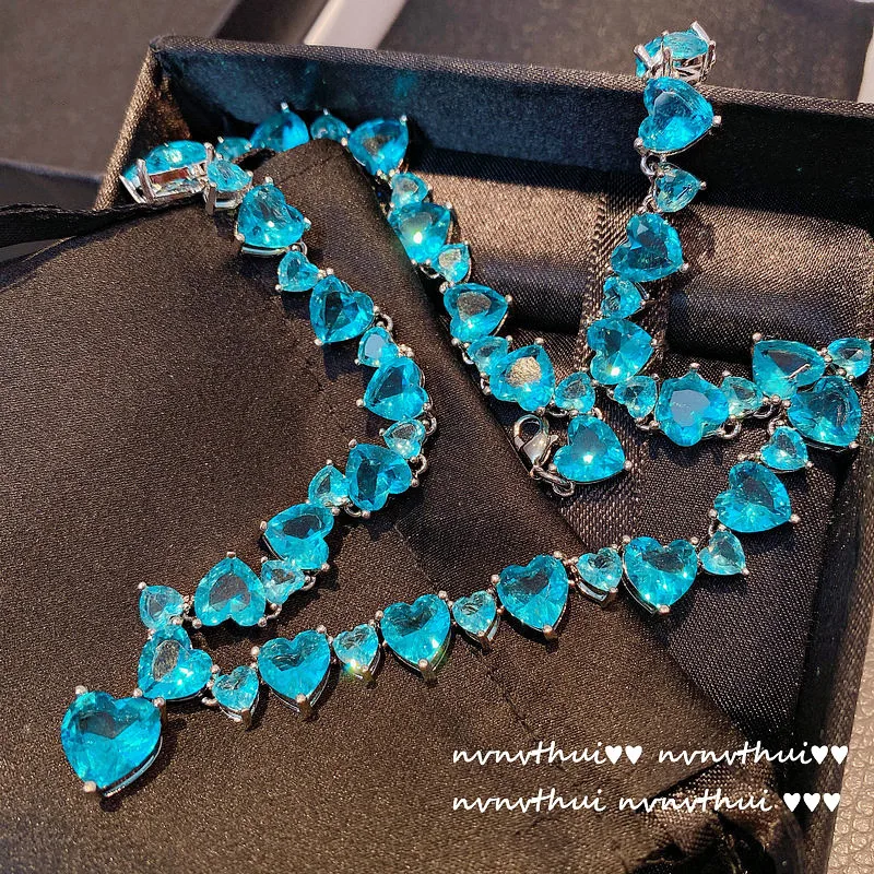 

Женское ожерелье с подвеской в виде сердца, с кристаллами