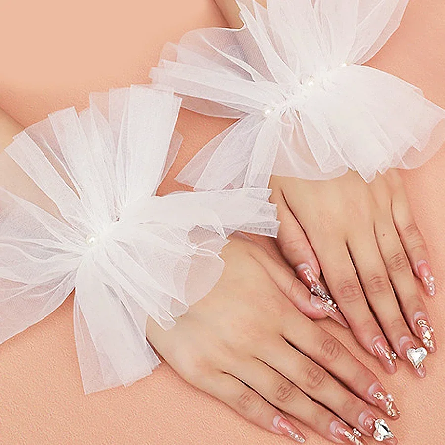 1 Pair Mesh Sleeve Cuffs with Pearly Beads Nail Art Photography Styling Accessories Display Photo Props for Stylish Nails