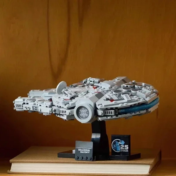 Building Block Toys Star Wars 75375 Falcon Spaceship Compatible Millennium Bricks for Boys Kids