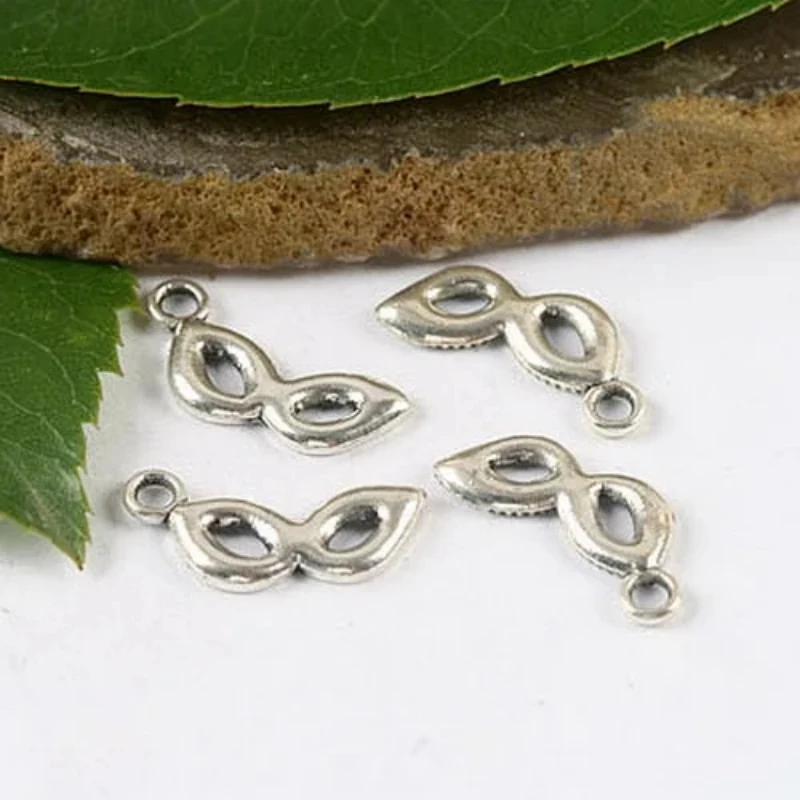 30pcs 17*8mm Tibetan Silver Spider's Glasses Mask Charms H1560 Charms for Jewelry Making
