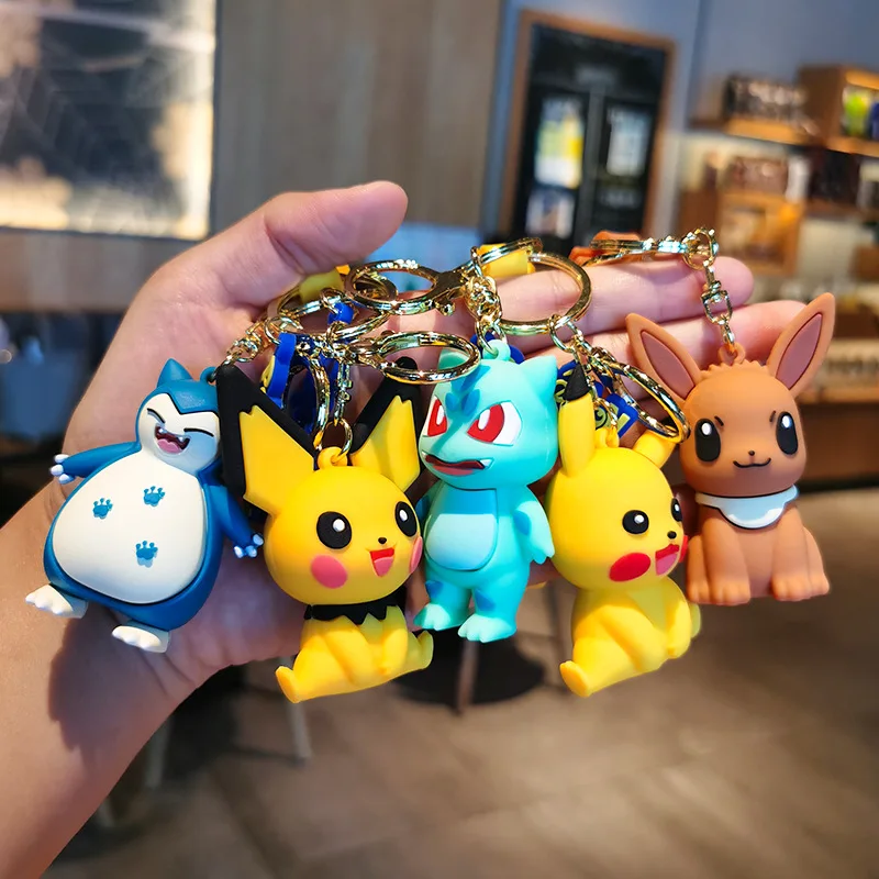 Pikachu Schlüsselanhänger Pokemon Schlüsselanhänger, süßer Snorlax Eevee Rucksack Anhänger Auto Charm Ornament Anime Puppe Schmuck Geschenk für Kinder