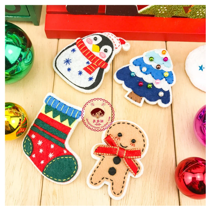 4pcs together Chrisrmas brooch Felt kit Non-woven cloth Craft DIY Sewing set Felt Handwork Material DIY needlework supplies