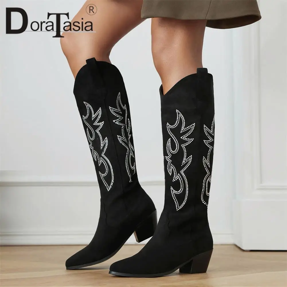Brand New Female Chunky Heels Western Cowboy Boots Fashion Rhinestone Pointed Toe women's Cowgirl Boots Casual Retro Woman Shoes