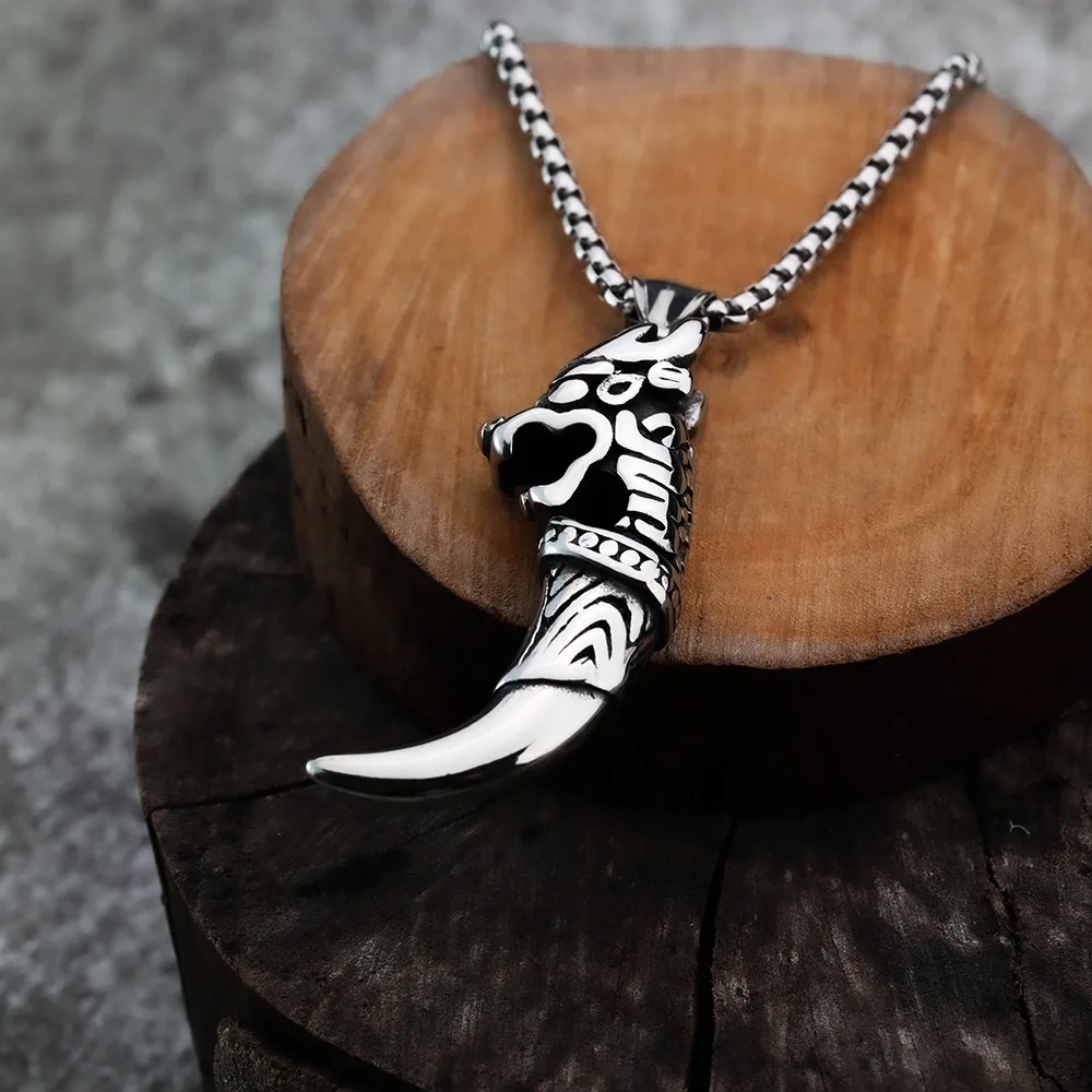 Personalized Wolf Tooth Fashion Men's Pendant Stainless Steel Jewelry