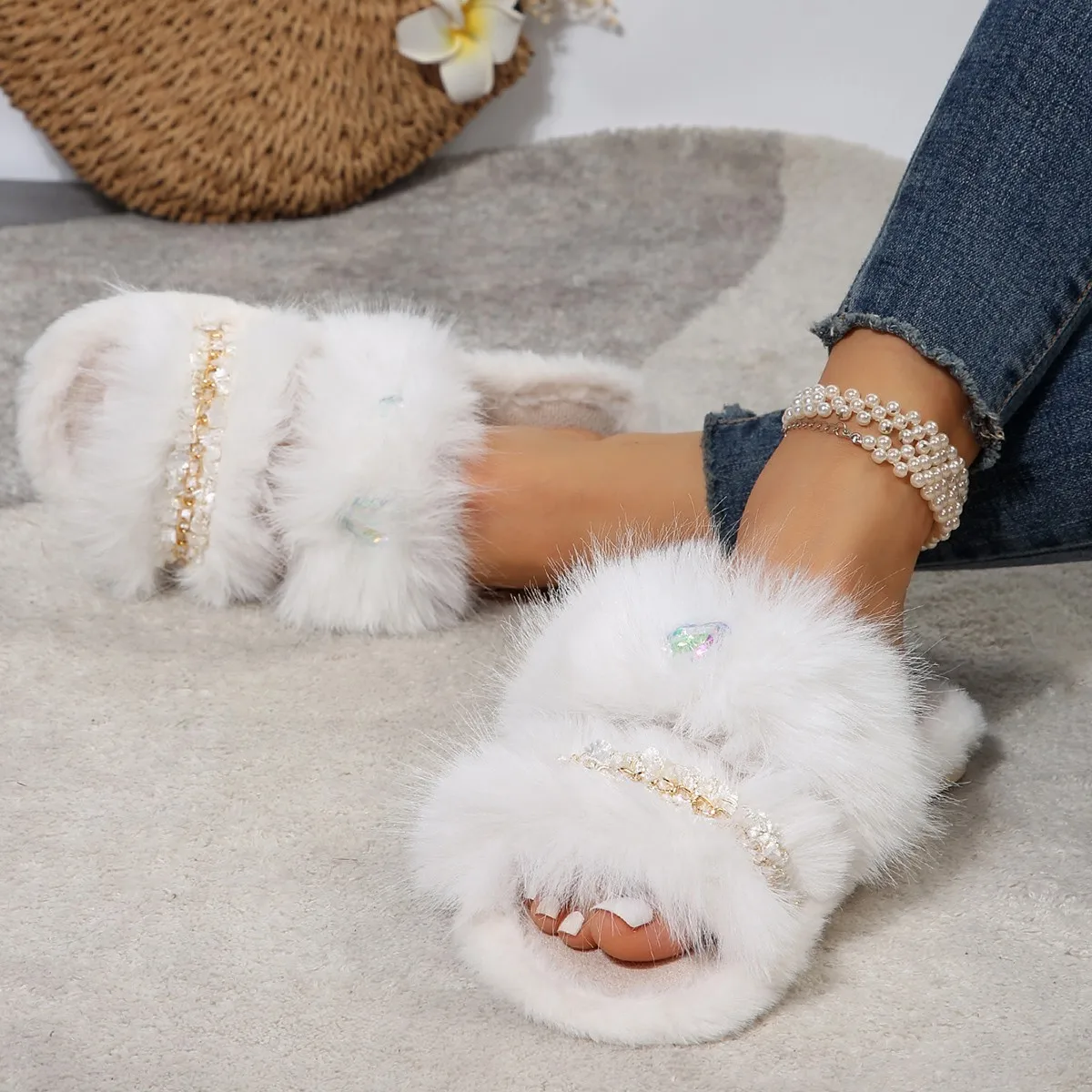 

Женские меховые шлепанцы, модные тапки на платформе, теплые плюшевые сланцы, плоская подошва, низкий каблук