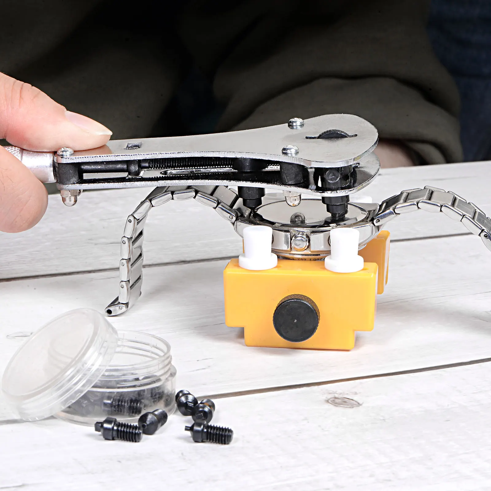 uxcell Watch Repair Tool Set,35mm Watch Back Cover Case Screw Wrench Opener with 18 Bits and 38mm Remover Holder