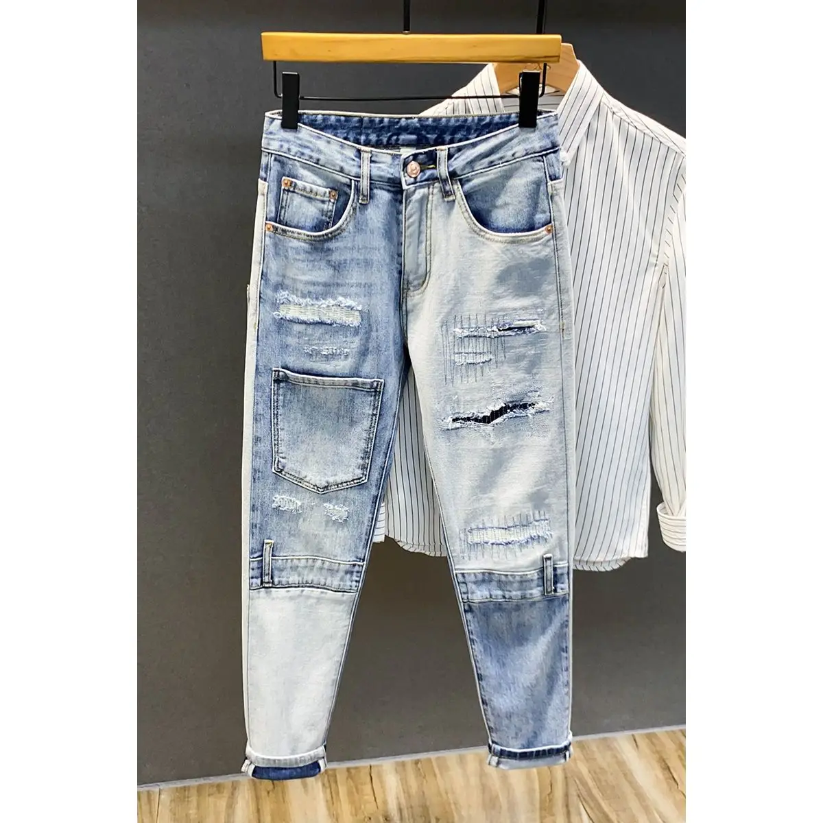 Autumn style high street color contrast patchwork ripped jeans men's trendy beggar slim fit small foot long pants Korean version