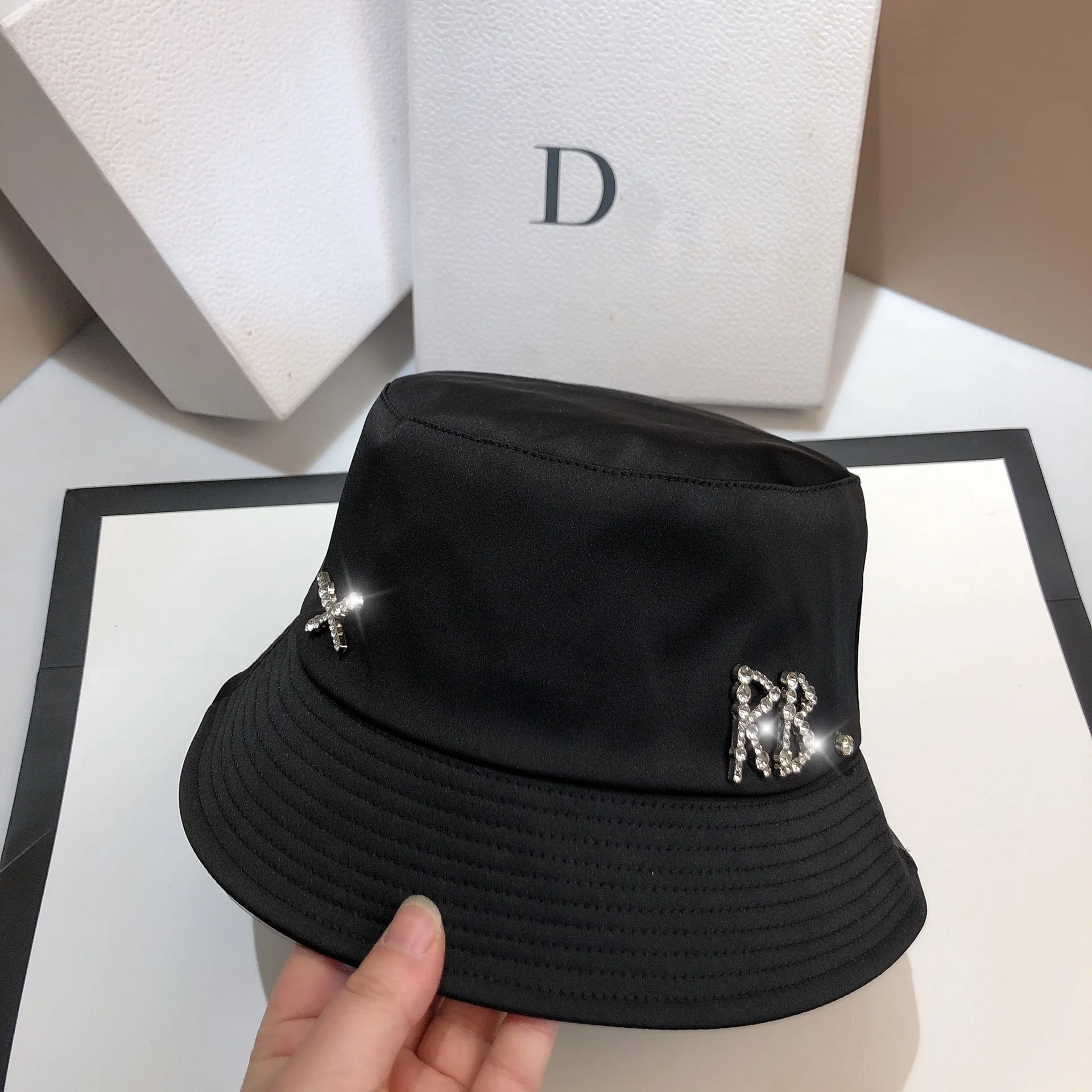 Designer Letter RB Bucket Hat Luxury Rhinestone Silky Women's