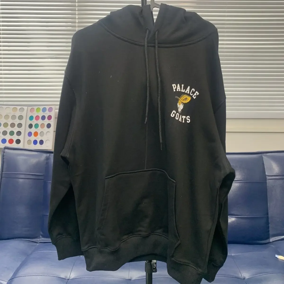 Рисунок 3 - Мужской и Женский утепленный пуловер