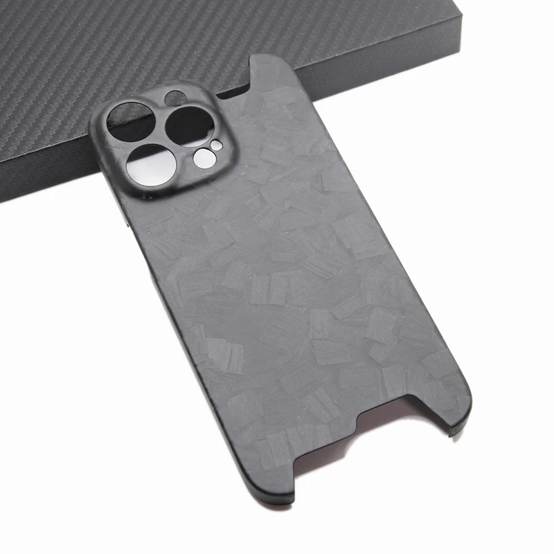 

Carbon fiber case For Apple 15Pro iPhone 15ProMax Ultra-thin light high-strength protective sleeve half-enclosed hard shell