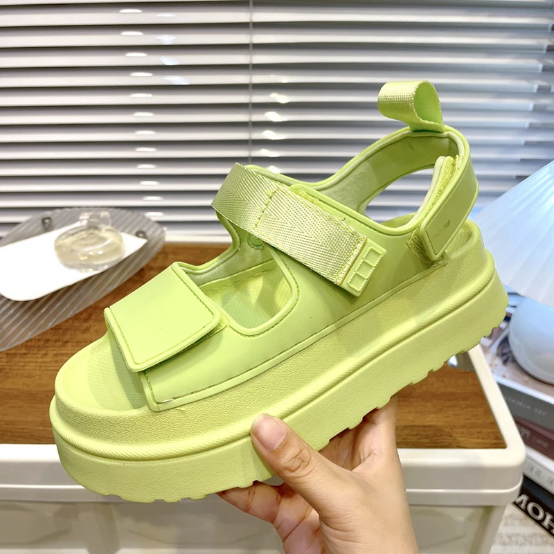 

Сандалии женские на платформе, роскошные брендовые босоножки, Повседневная пляжная обувь на плоской подошве, дизайнерские гладиаторские босоножки на толстой подошве, лето