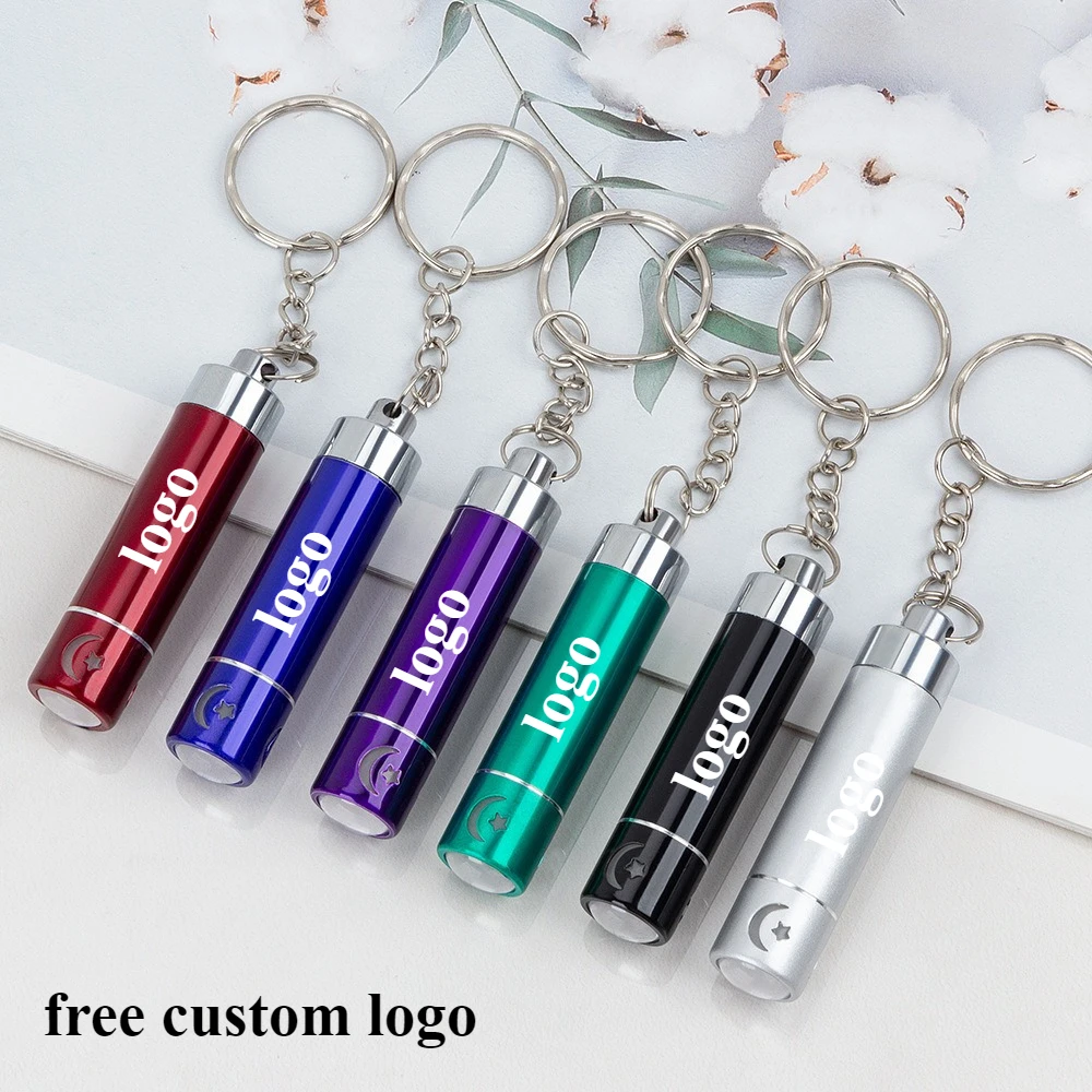 30pcs 무료 로고 휴대용 LED 키 체인 손전등 사용자 정의 로고 화이트 야간 조명 비즈니스 결혼 선물