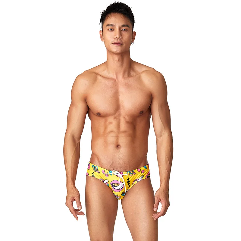Summer men's swimming trunks, polyester digital printing, sassy fashion and sexy low-rise men's swimming trunks