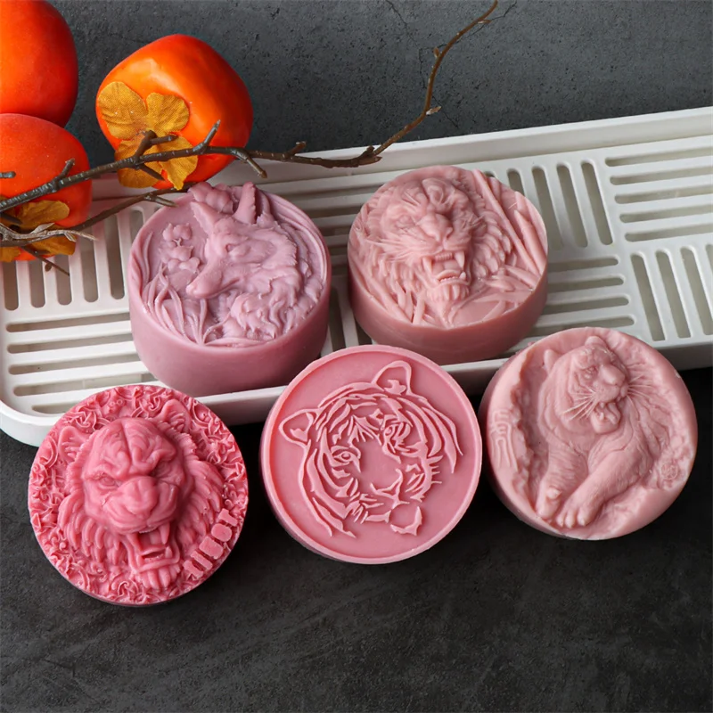3D Relief Tiger Wolf Head Modeling Soap Mold Animal Silicone Mold DIY Fragrance Soap Handmade Gypsum Crafts Home Decoration