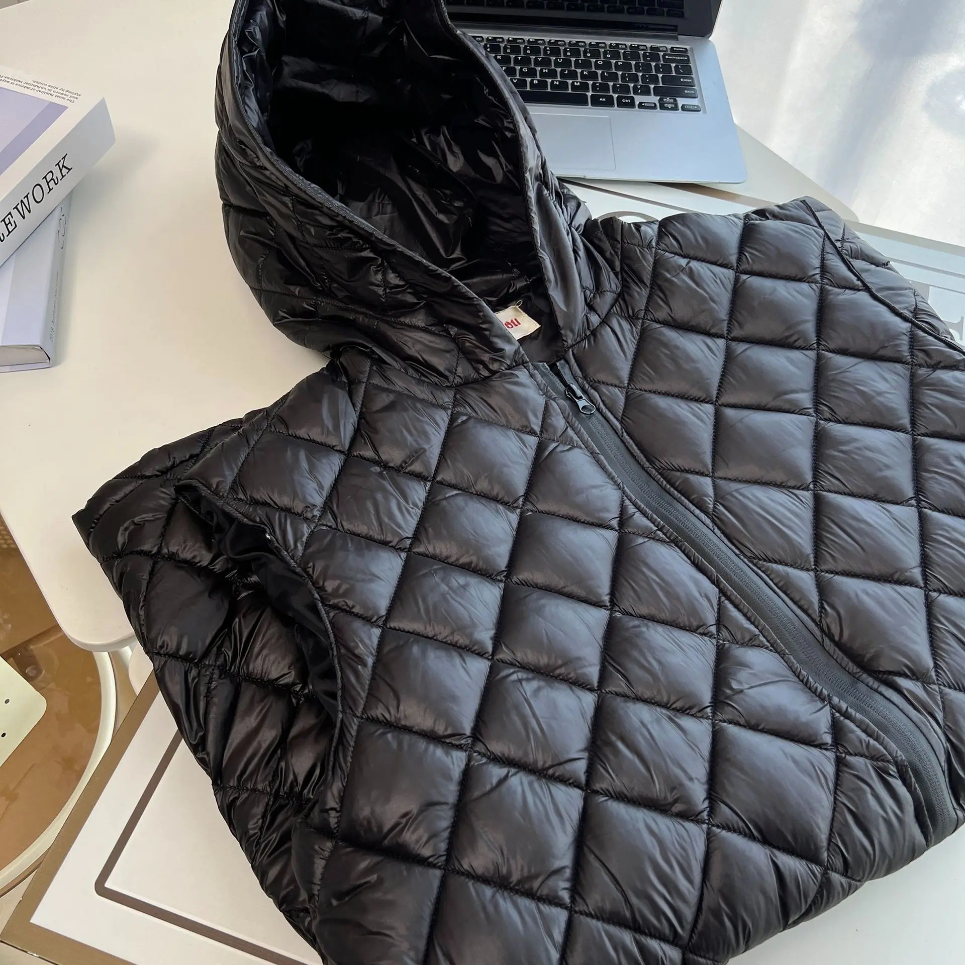 XXXXXL Fashion Plus Size Women's Parkas 2025 Autumn/Winter New Warm Mid Length Hooded Padded Vest Sleeveless Waistcoat 6878