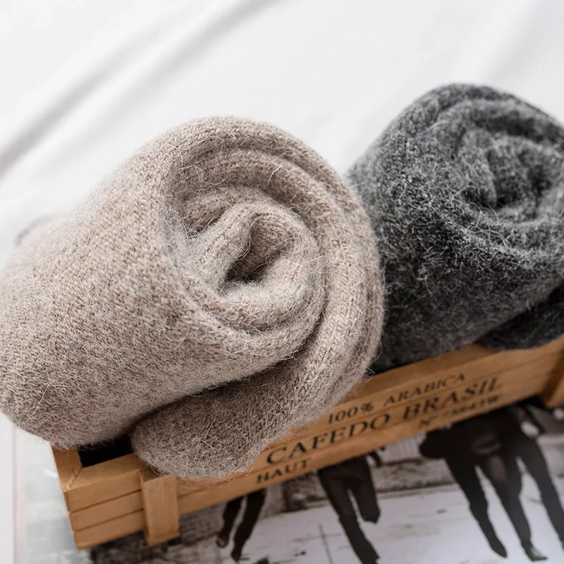 

2Pairs Socks for Men Winter Tube Super Thick Warm and Cold Thick Towel Socks with Cashmere Solid Color Cashmere Socks