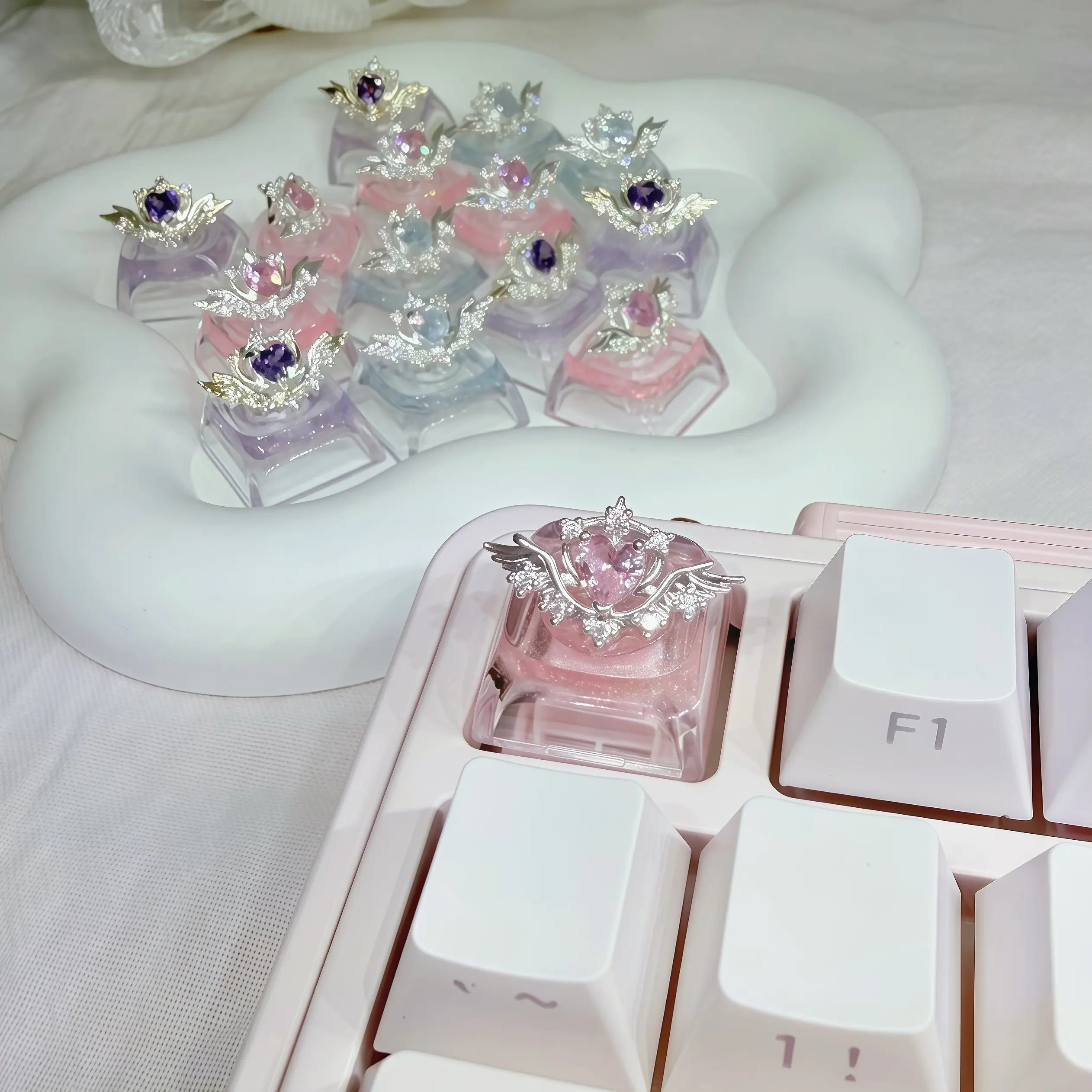 Diamond Heart Keycaps - Cute Customized Collectible Keyboard Accessories