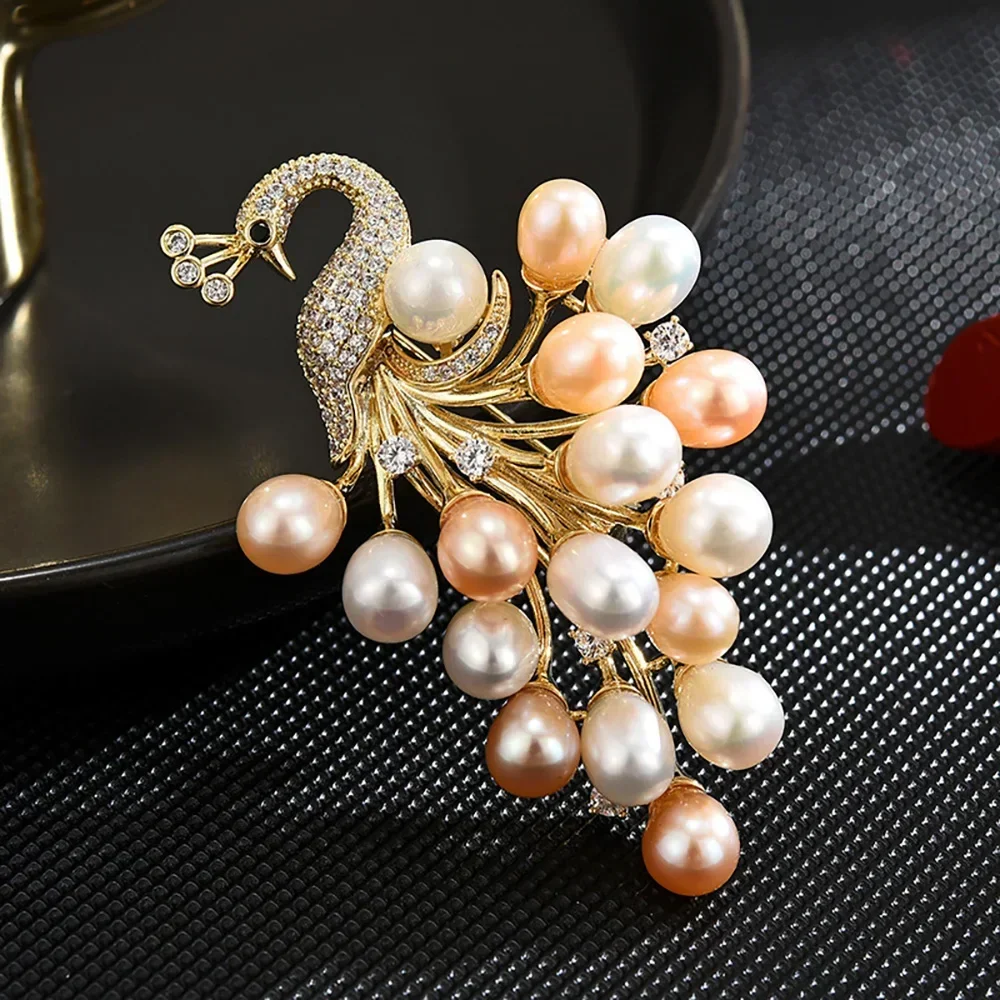 

Luxury Zircon Peacock Pearl Brooch Pins Brooches Elegant Animal Shiny Boutique Rhinestone Corsage Gift for Lady New