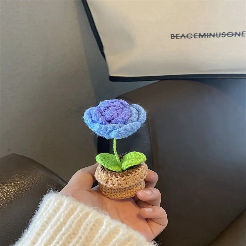 

1pcs Hand-woven Decoration Rose Tulips Bouquet Potted Knitting Flower Home