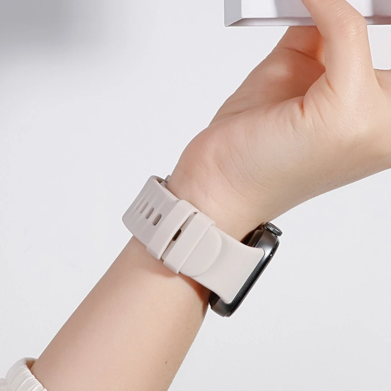 Elegant Silicone Strap with Sparkling Diamond Case - Fashion Sports Bracelet & Protective Cover