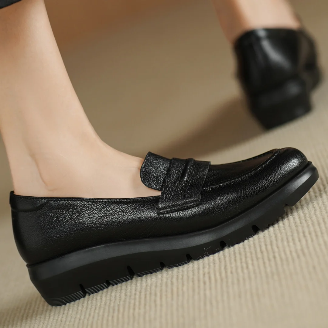 Women's sheepskin round toe slip-on thick sole platform flats loafers high quality soft comfort casual female daily moccasins 40