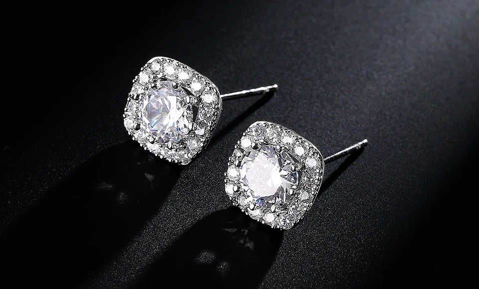 ZAKOL Classic White Square CZ Orecchini - Indossati