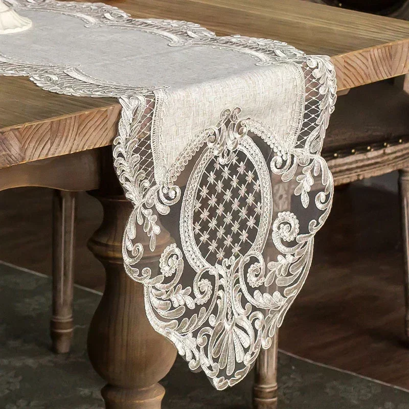 Tovaglia Ovale In Pizzo Beige Ricamato 67,5x150 Cm - Copertura Per Tavolo, Frigorifero O Lavatrice - Tessuto Di Lino Effetto